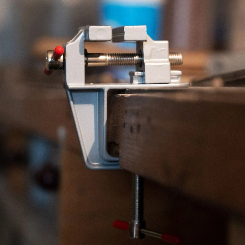 Modelársky mini zverák