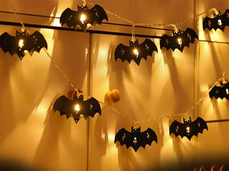 Halloweenska LED girlanda Netopiere 2m
