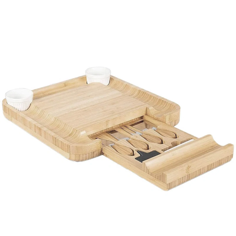 Bambusová doska na servírovanie syrov a údenín s príborom