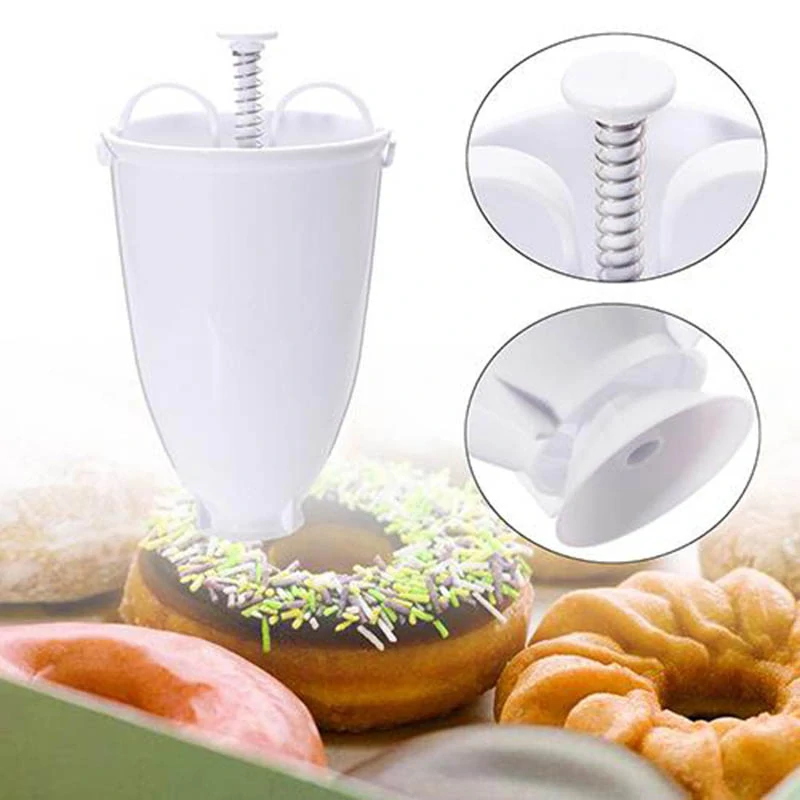 Stroj na výrobu donutov a šišiek