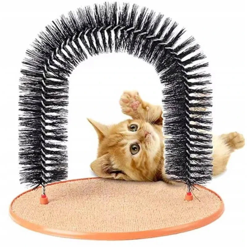 Škrabadlo a masážna hračka s Kocúrnikom pre mačku