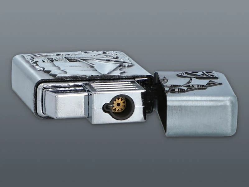 Kovový zapaľovač Jet s motívom plachetnice