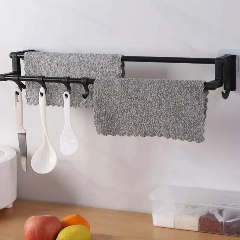 Nástenný vešiak 40cm čierny s háčikmi