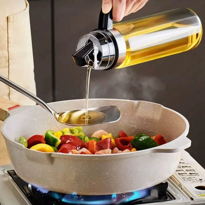 Fľaša s dávkovačom a odmerkou na olej 500 ml