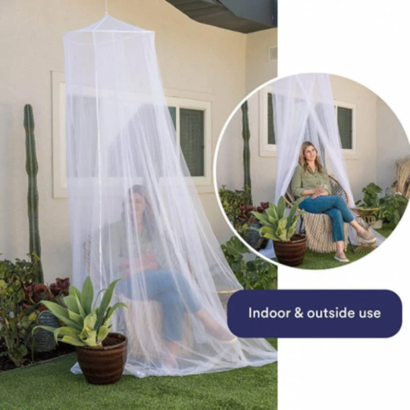 Baldachýn nad posteľ proti komárom 