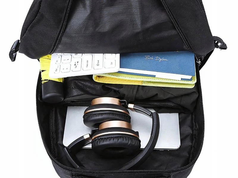 Mestský batoh pre mládež čierny 10L