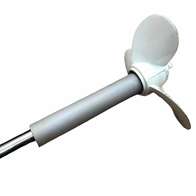 Zadný lodný pohon na čln s napájaním z akumulátorovej vŕtačky