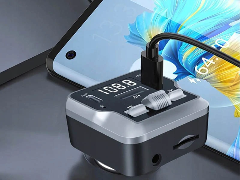 Transmitter s 2x USB-C nabíjačkou