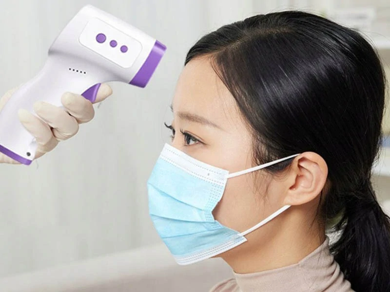 Bezdotykový infračervený teplomer s LCD displejom