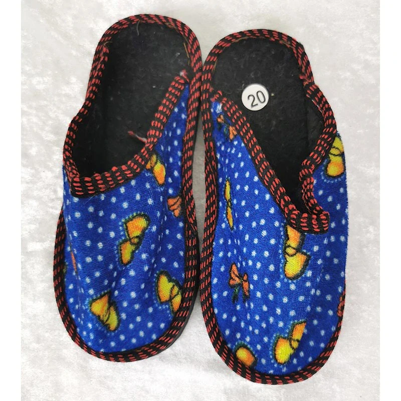 Pohodlné a veselé papuče pre deti - veľkosť 20