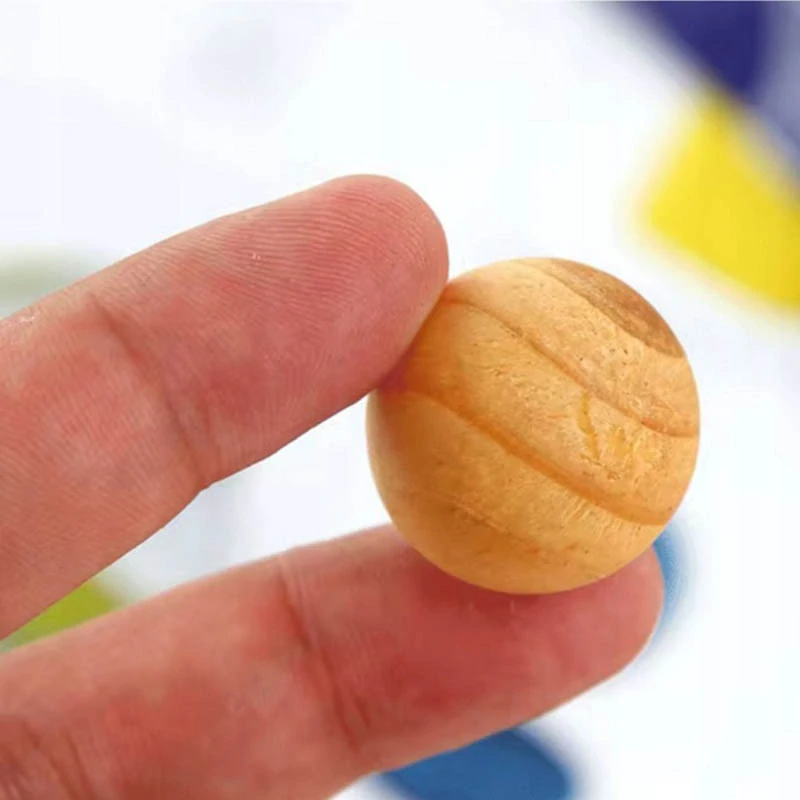 Cédrové guličky proti šatníkovým moliam 15 ks