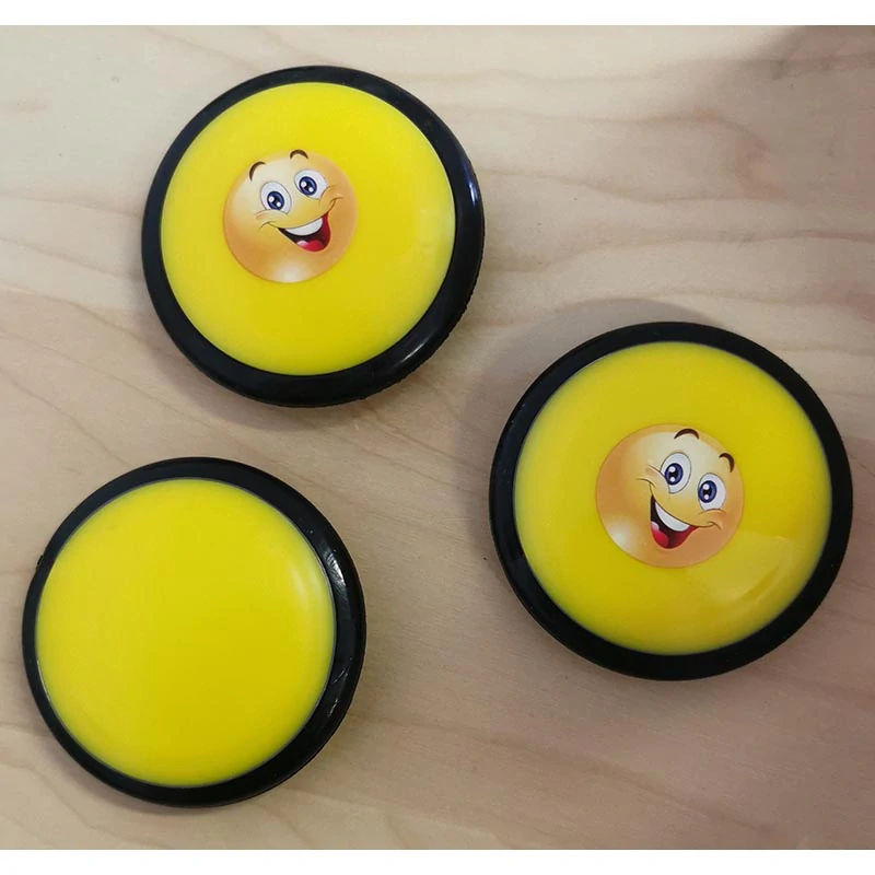 Plávajúci disk na hádzanie po vode Smile - priemer 7,5 cm