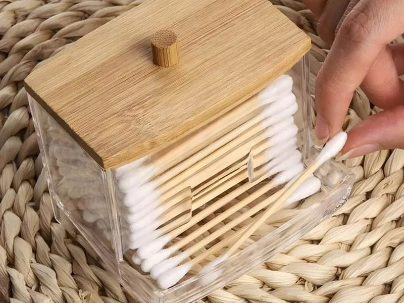 Organizér do kúpeľne na vatové tyčinky