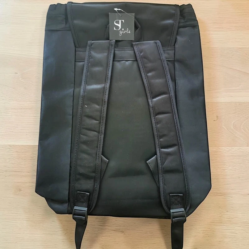 Čierny dievčenský batoh 46 × 36 cm