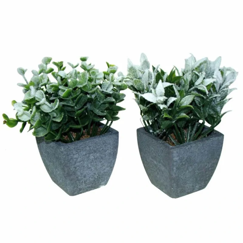 Umelý kvet v kvetináči