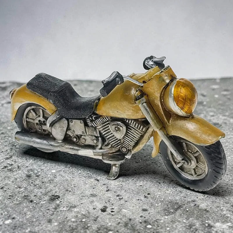 Dekoračný model motocykla Chopper zo živice 16 × 5 × 8 cm