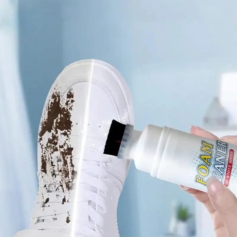 Čistiaca pena na bielu obuv so zabudovanou kefkou 100 ml