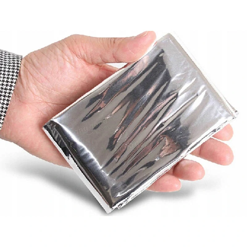 Termoizolačná záchranná fólia – izotermický prikrývací plášť 140 × 210 cm