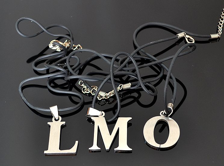 Prívesok ABECEDA nerez