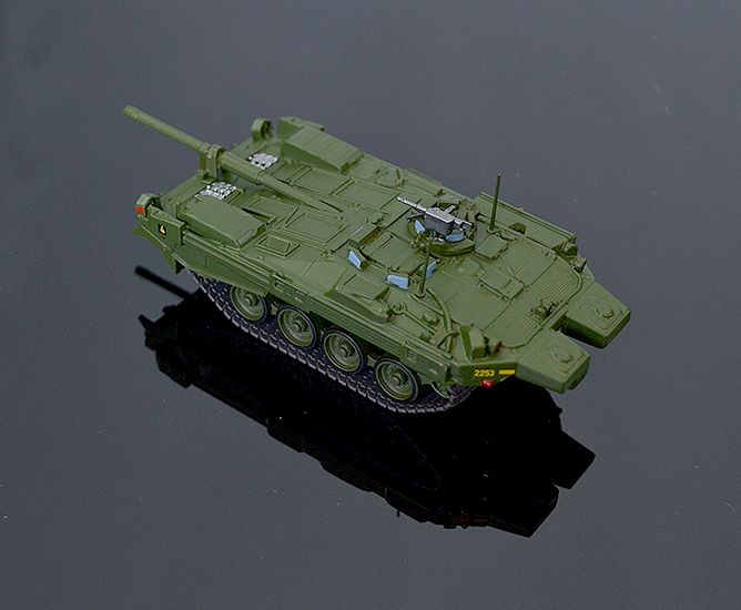 Model tanku Stridsvagn 103B 1:74