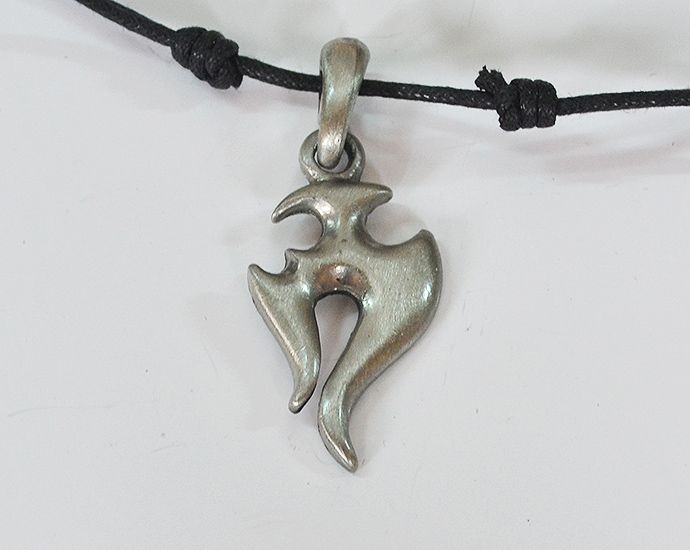 Prívesok na koženej šnúrke Symbol VI.