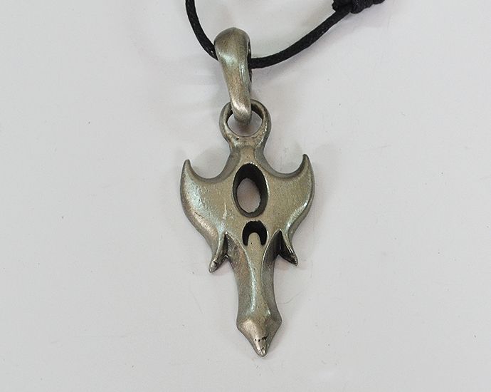 Prívesok na koženej šnúrke Symbol VII.