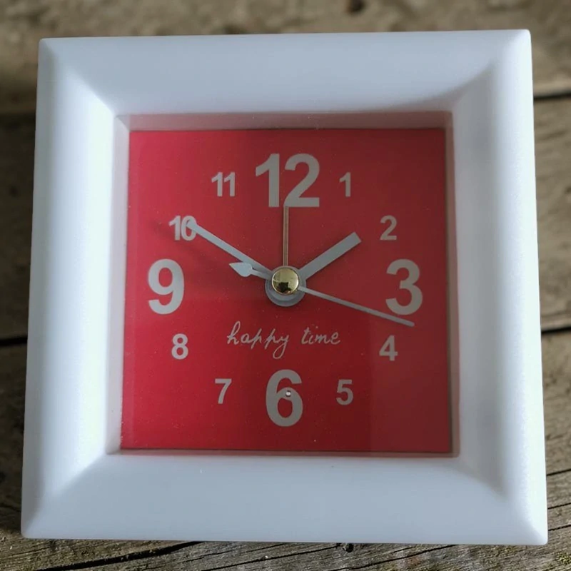 Budík biely 10×10×4 cm