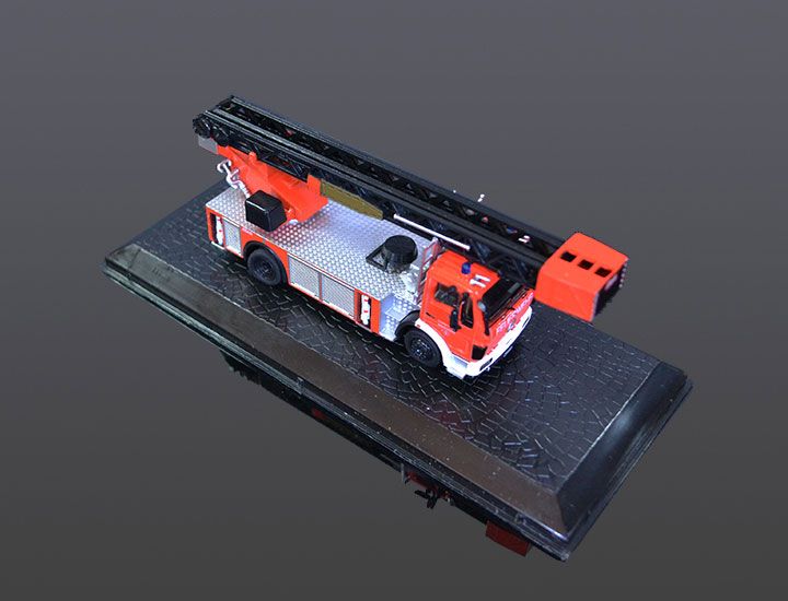 DeAgostini Model veterán Metz DLK Mercedes-Benz 1419F 1:72