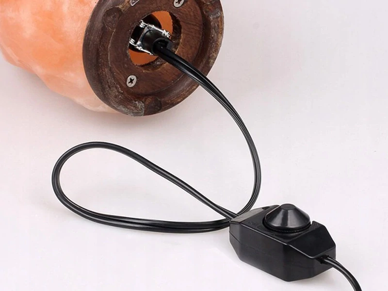 Soľná lampa z himalájskej soli 3 – 5 kg s reguláciou svetla