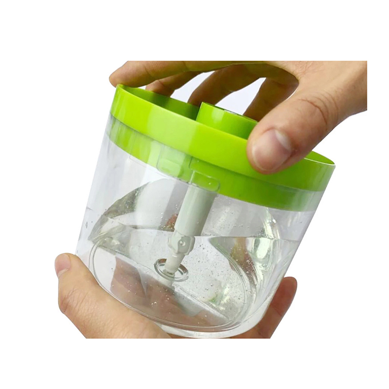 Dávkovač tekutín so špongiou