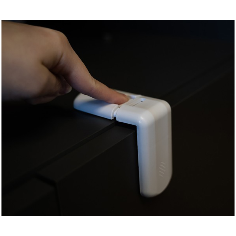 Rohové poistky na dvere a zásuvku biele 4 ks