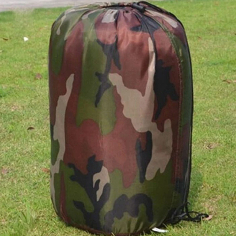 Teplý spacák mumia s kapucňou