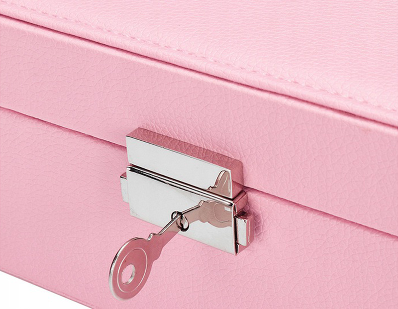 Kufrík na bižutériu 23x18cm