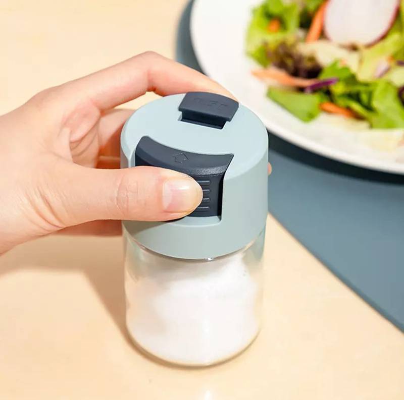 Sklenená dóza na soľ/korenie s dávkovačom 100ml