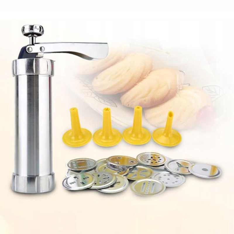 Dekorátor na koláče + 24 koncoviek