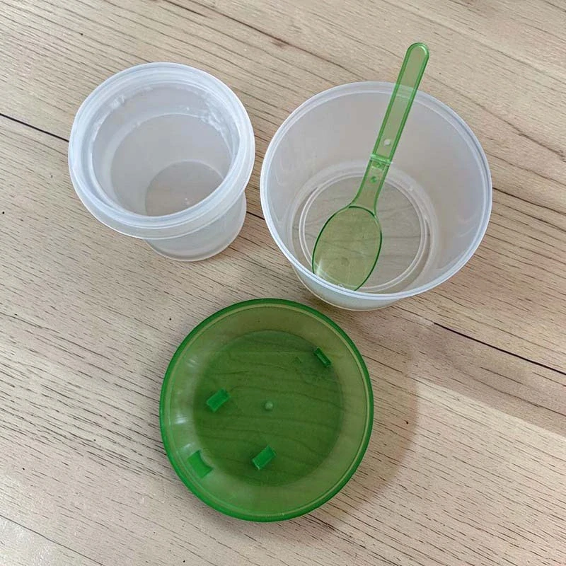 Hrnček na müsli To Go 16 cm zelený s lyžičkou