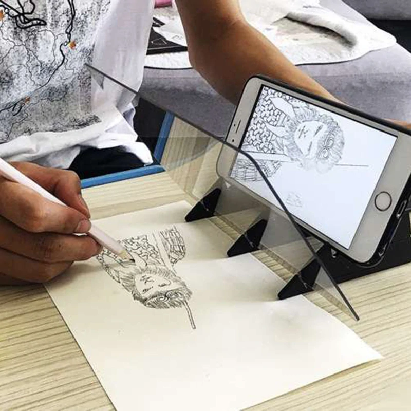 Projektor na obkresľovanie z mobilu alebo tabletu