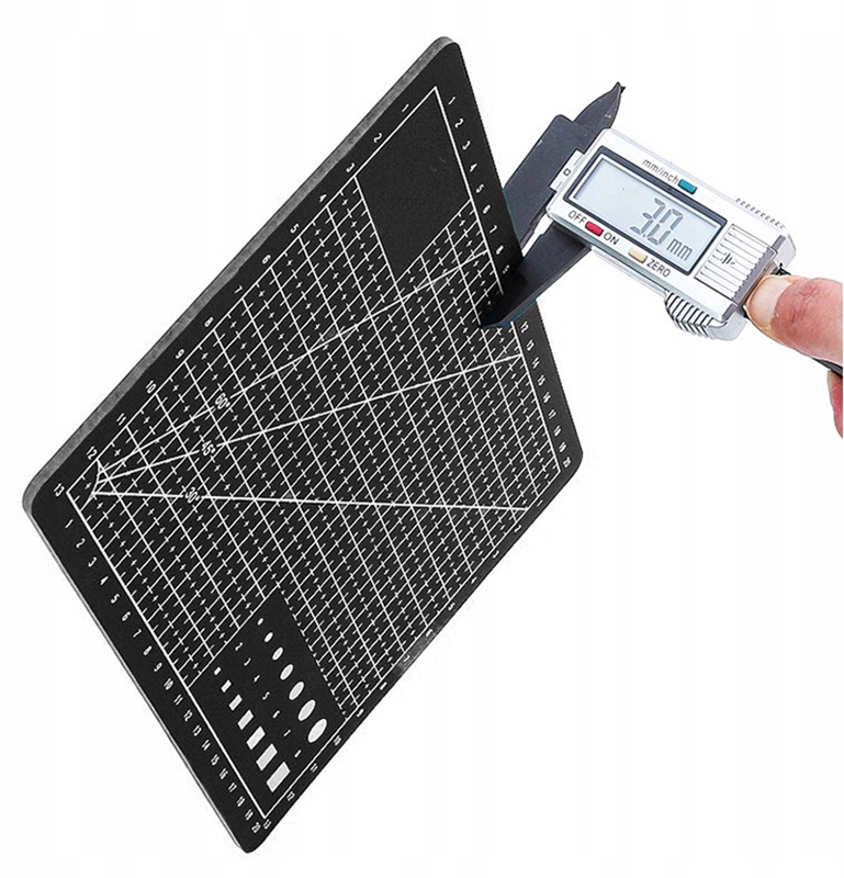 Modelárska podložka na rezanie A5 čierna