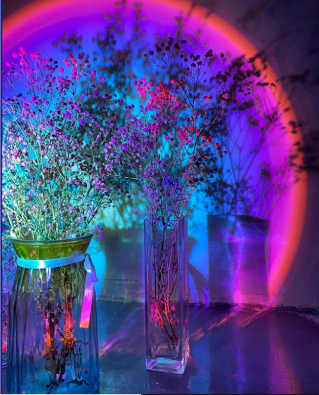 Lampa s projektorom západu slnka s diaľkovým ovládaním