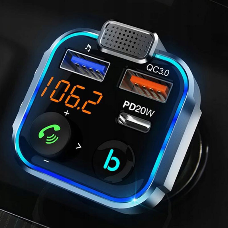 Transmitter do auta s USB nabíjaním