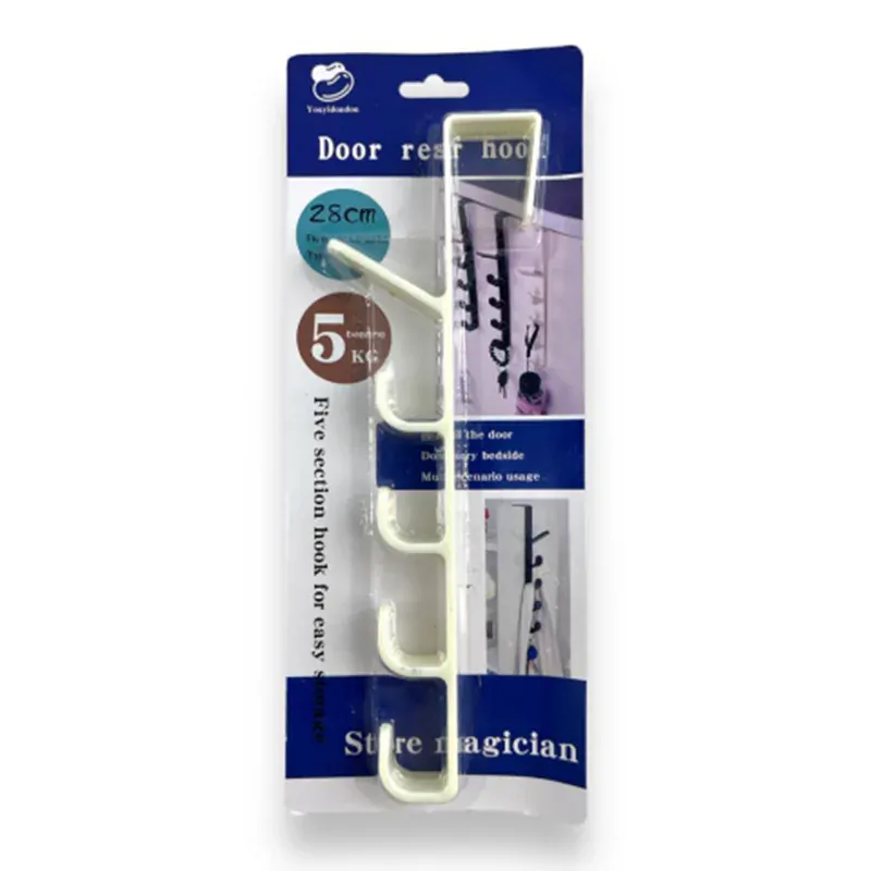 Plastový vešiak na dvere