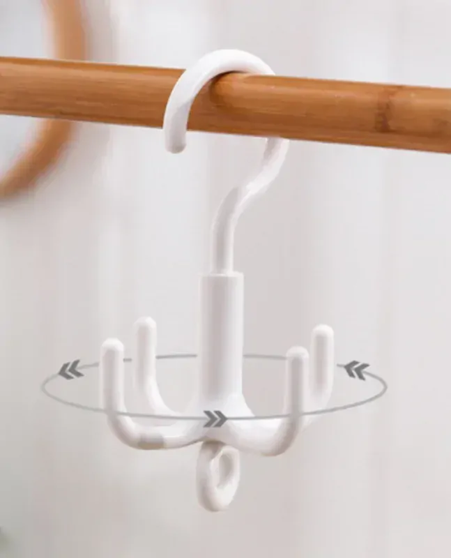 Otočný vešiak do skrine na opasky a kabelky