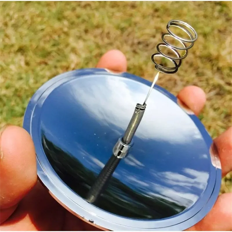 Solárny turistický zapaľovač