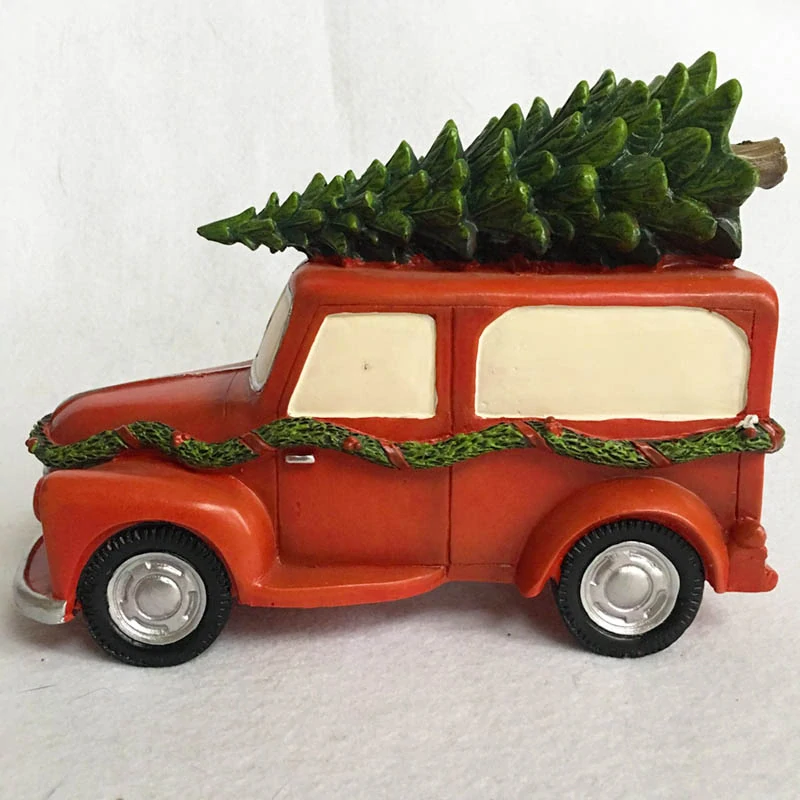 Vianočné keramické autíčko so stromčekom