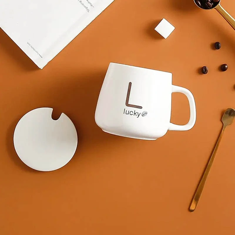 Hrnček s elektrickým ohrievačom biely