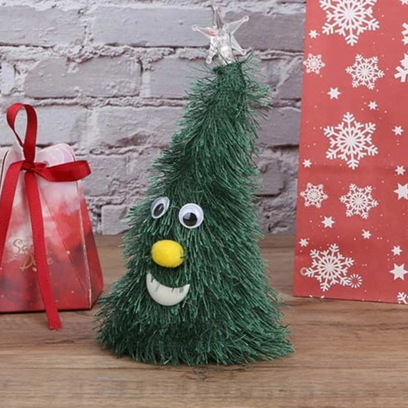 Tancujúci a hrajúci vianočný stromček s podvietením 17cm