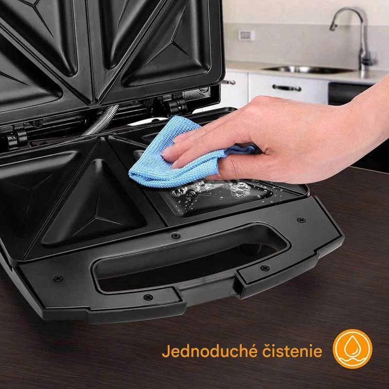 Toastovač 750W