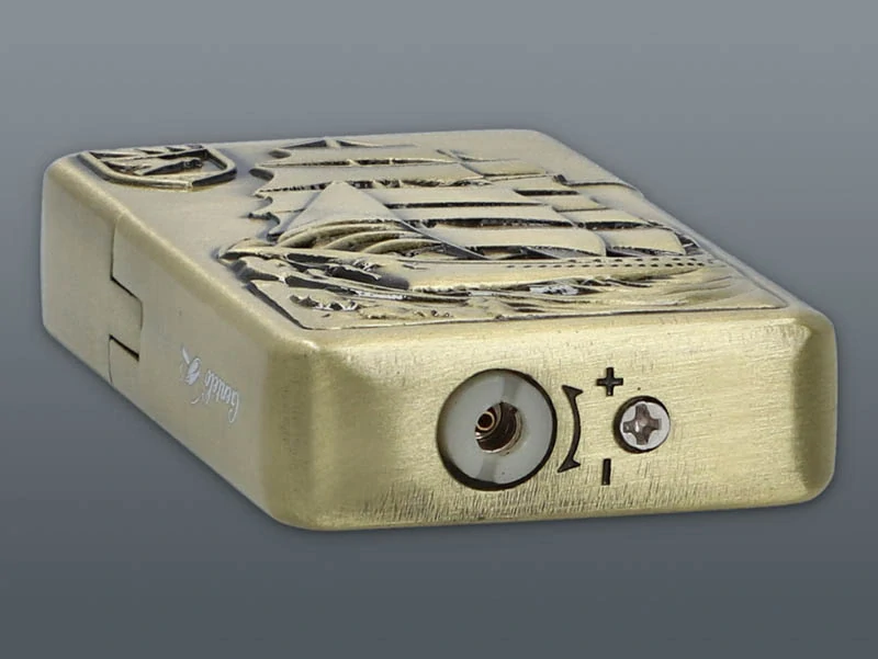 Kovový zapaľovač Jet s motívom plachetnice