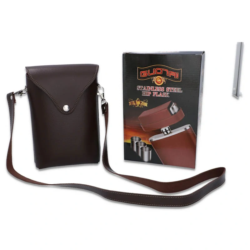 Ploskačka 540ml s pohárikmi v koženom púzdre s pohárikmi