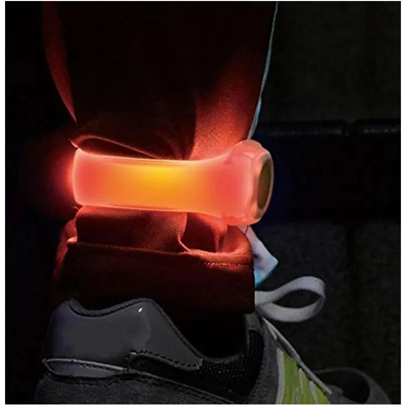 LED svetlo na rameno pre viditeľnosť v tme - pre turistov, cyklistov, bežcov